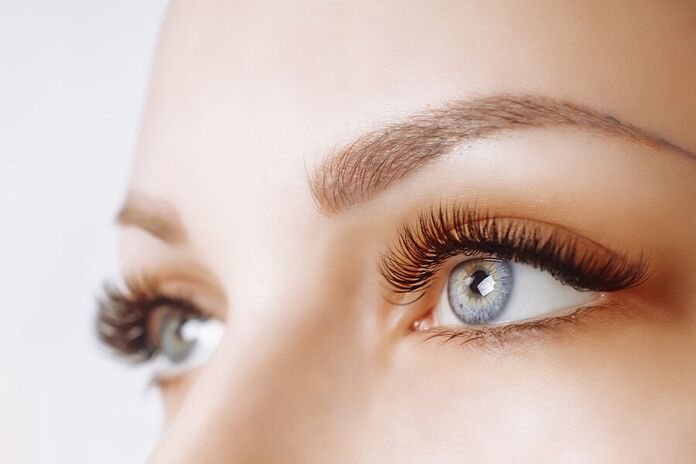 Radiant look with this eyelash treatment