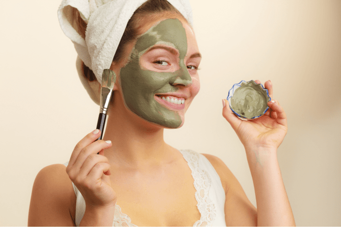 Green tea antioxidant masks to revitalize skin and hair