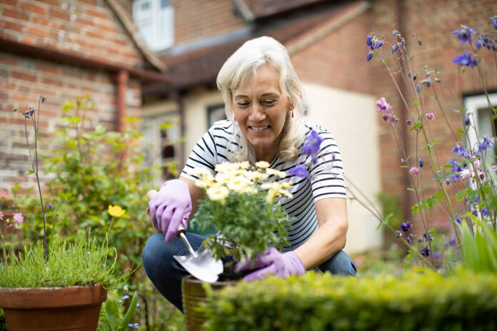 Do you know what slow gardening consists of we tell